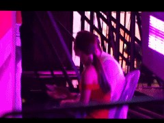 43d0048d19707a7cce59240cfd0bbf93.gif