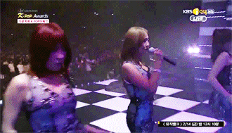 AJ90RJW0RGA.gif