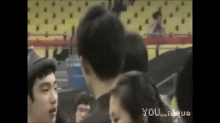 2106574252_82d99ad0.gif