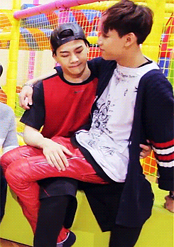995541981_bffcb925.gif